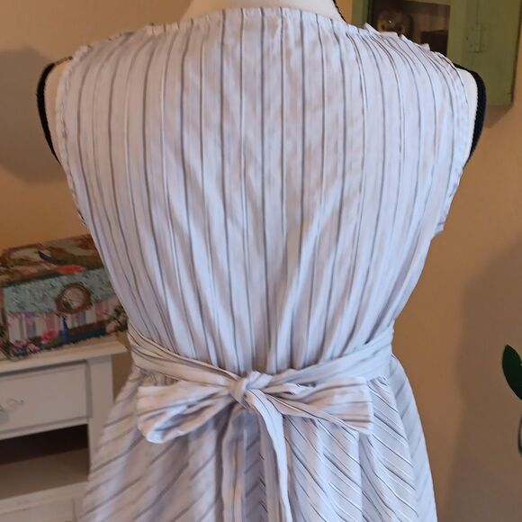 💐Host Pick💐Motherhood Maternity Cream Striped Dress - Picture 6 of 11